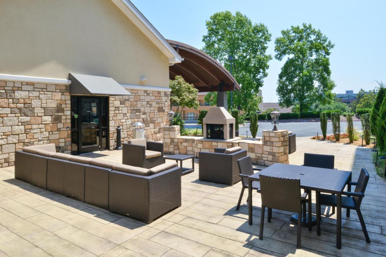 Holiday Inn Little Rock West - Chenal Pkwy, An Ihg Hotel Экстерьер фото
